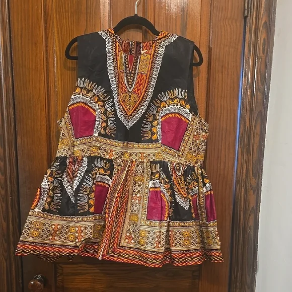 NWOT Colorful Sleeveless Dashiki Top - Picture 1 of 3
